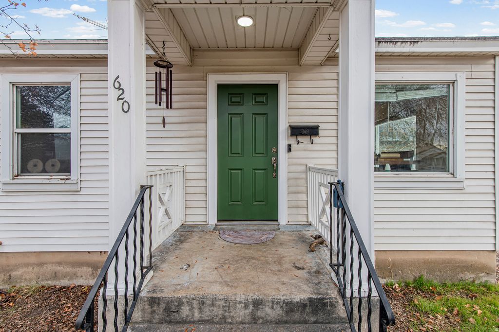 Photo of 620 N 800 W, Provo, UT 84601 (MLS # 2125135)