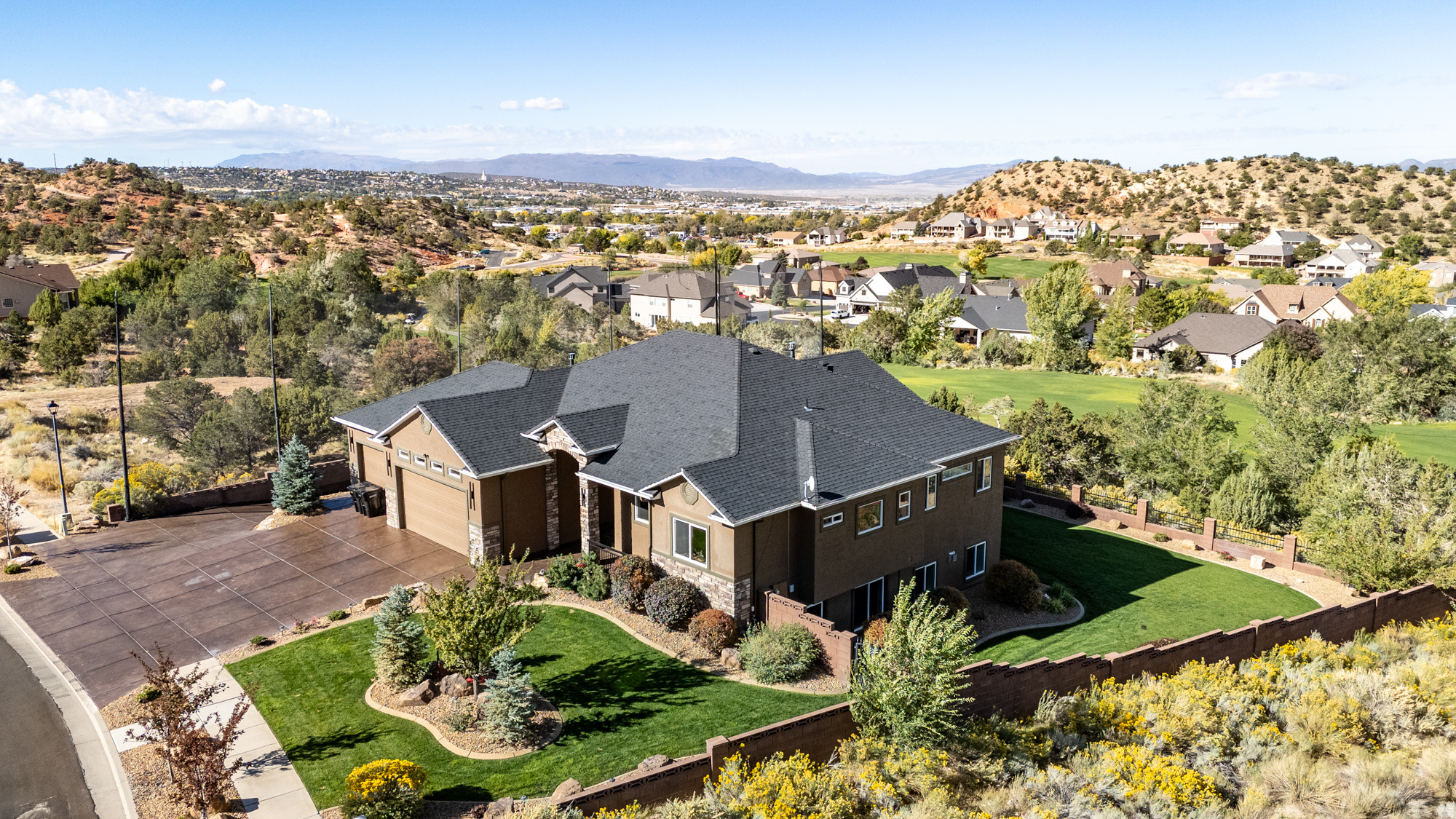 CANYON RIDGE - Residential