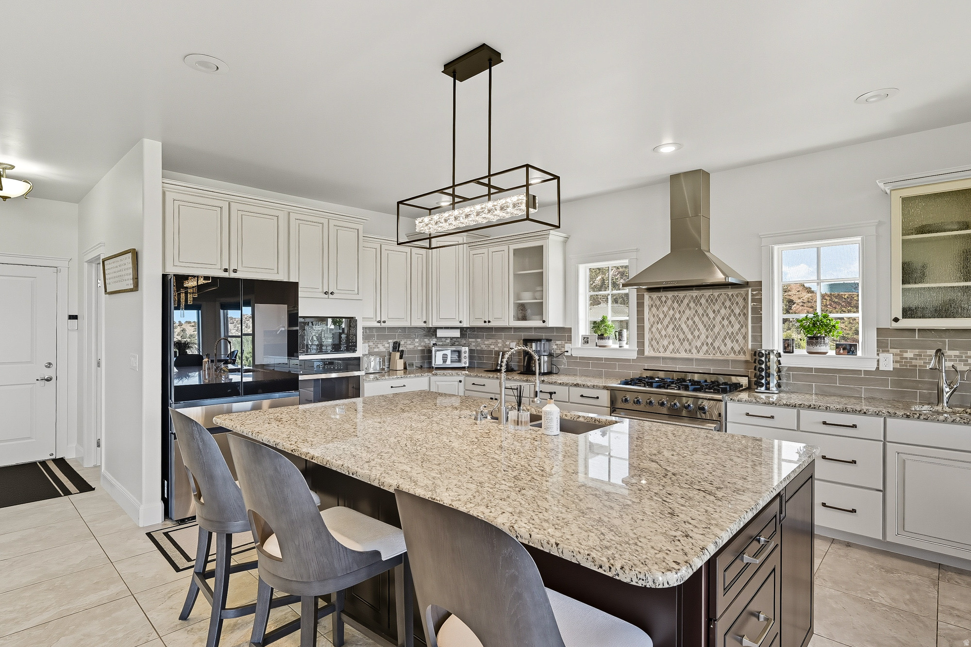 CANYON RIDGE - Residential