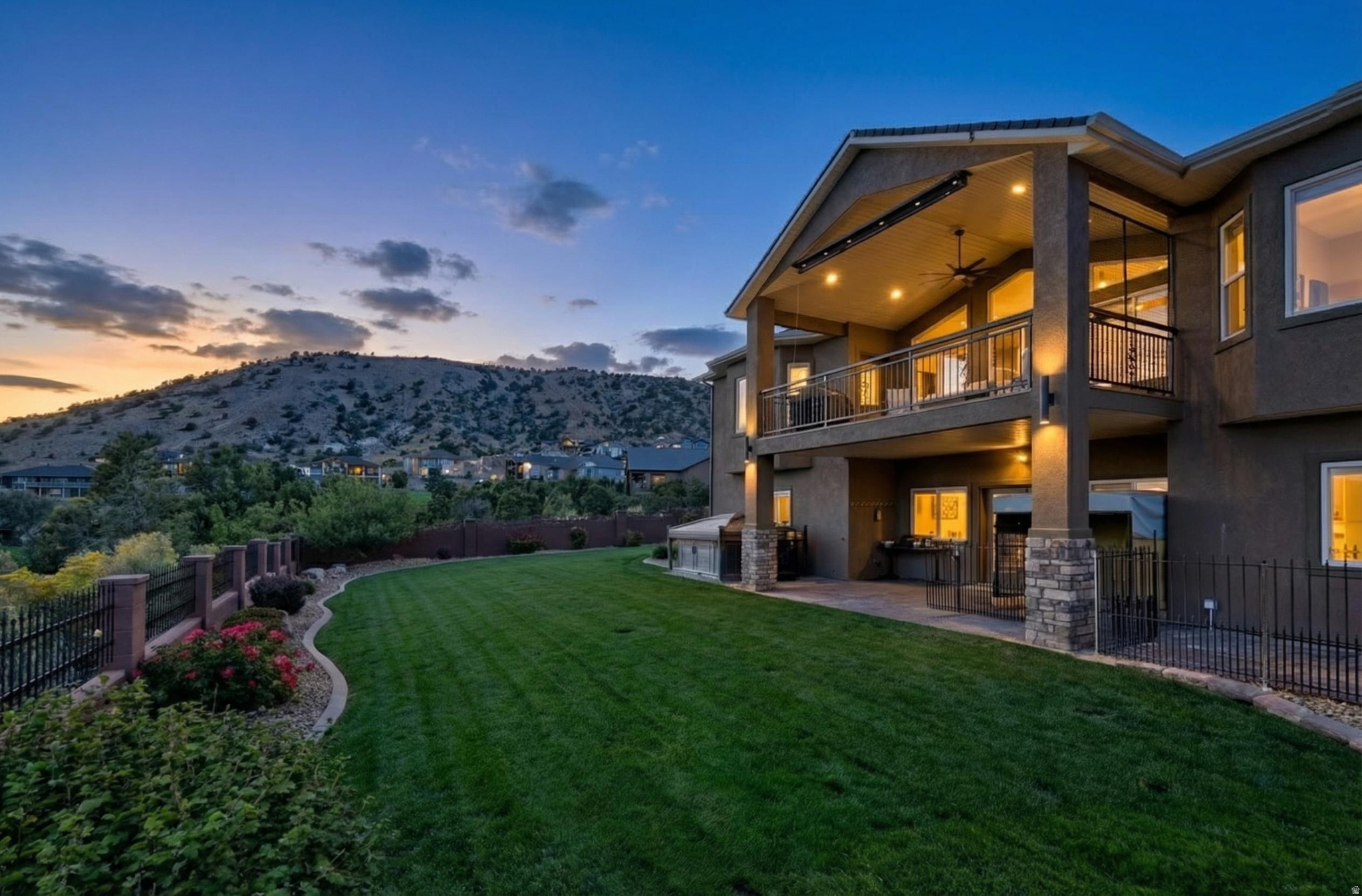 CANYON RIDGE - Residential