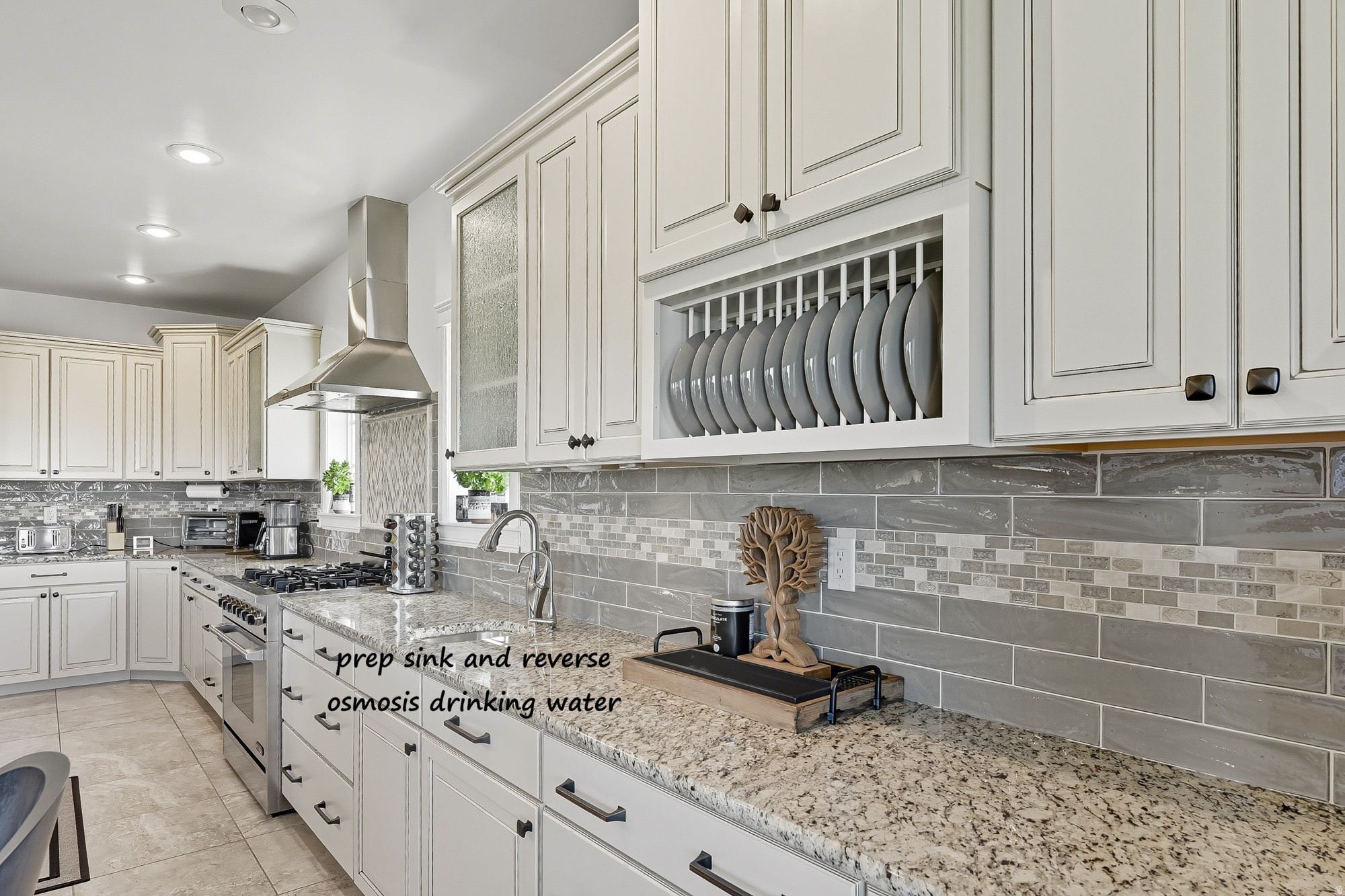 CANYON RIDGE - Residential