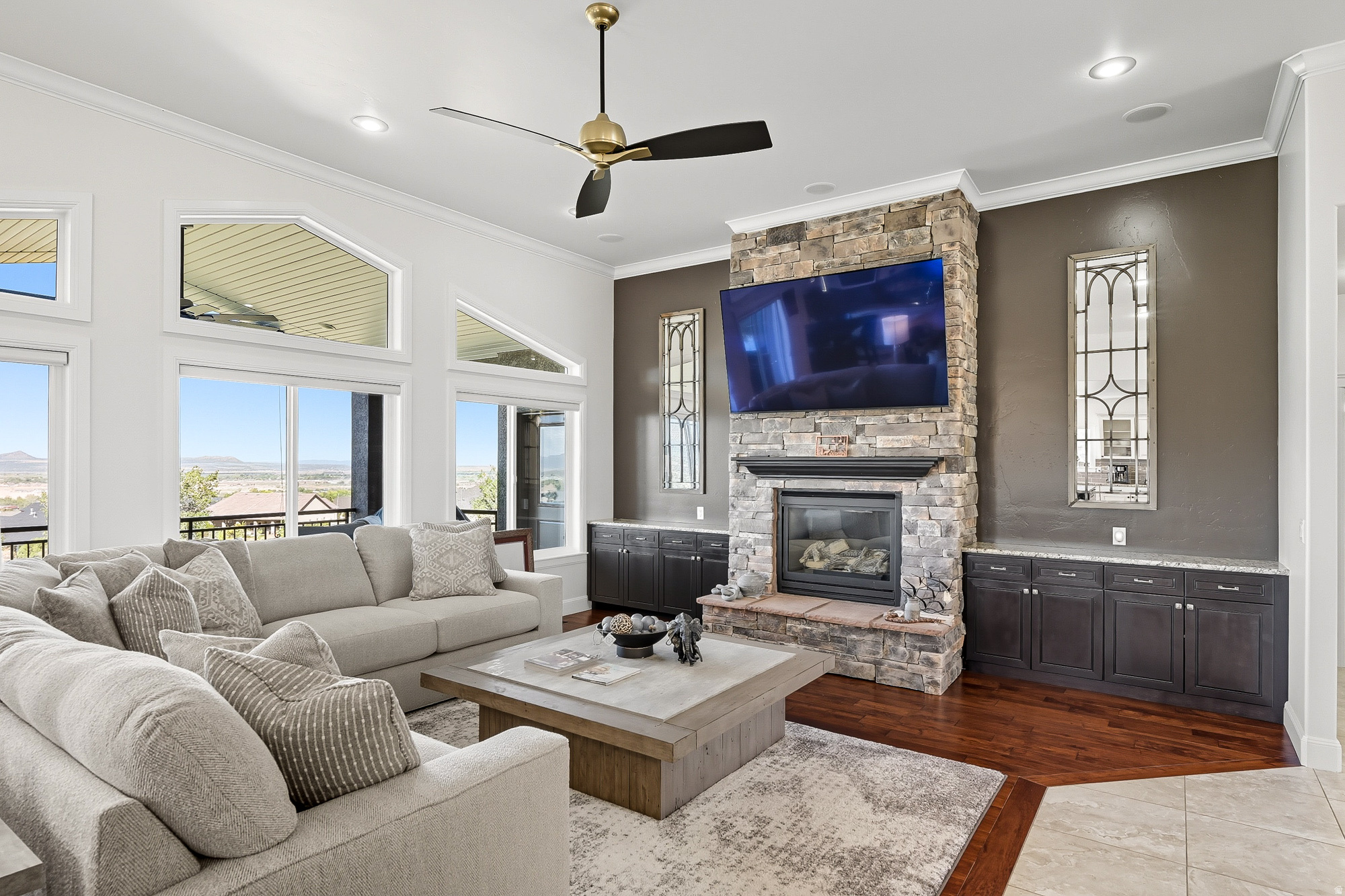 CANYON RIDGE - Residential