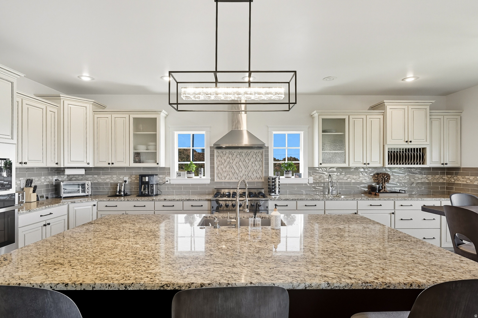 CANYON RIDGE - Residential