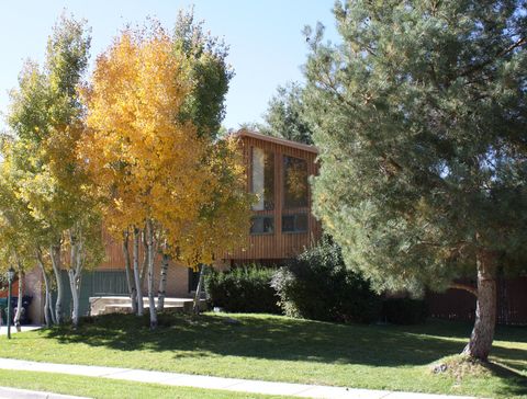 Tiny photo for 8888 E RENEGADE RD, Sandy, UT 84093 (MLS # 2126009)