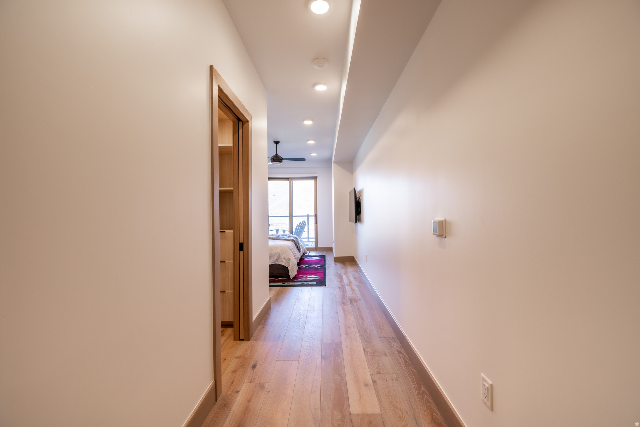 KINGS CROWN - Residential