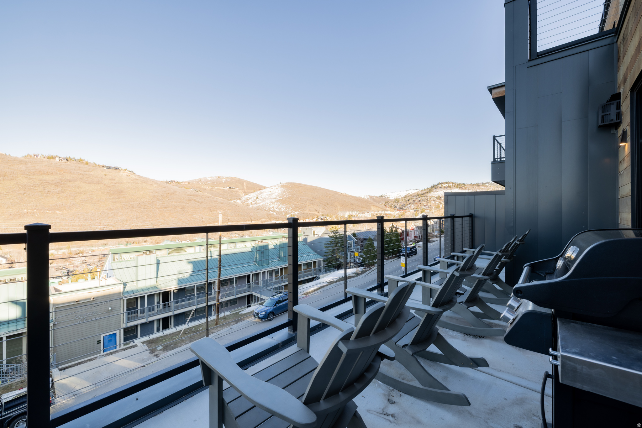 KINGS CROWN - Residential