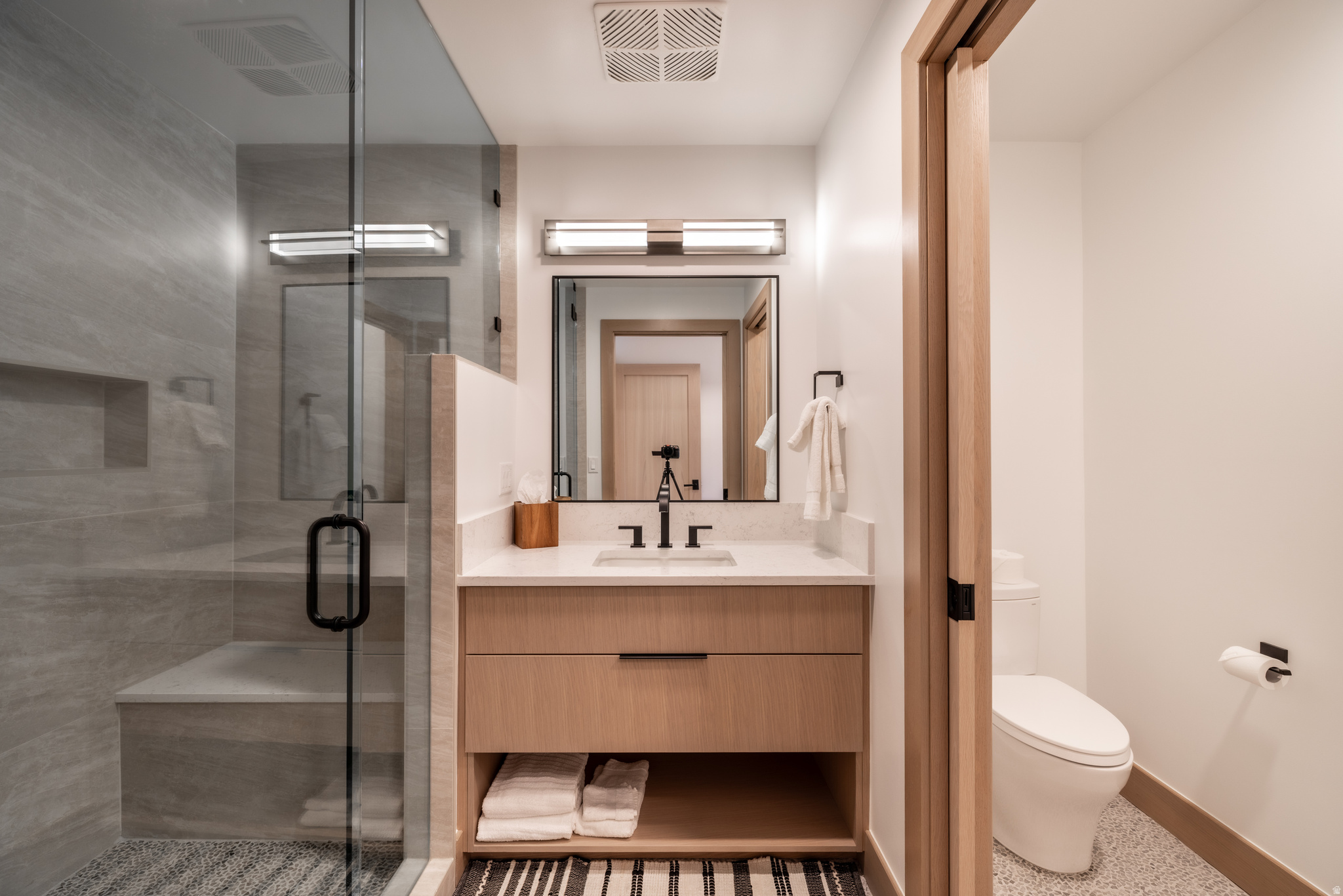 KINGS CROWN - Residential