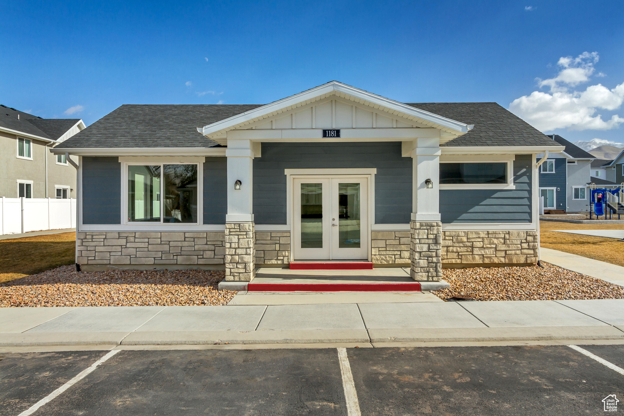 Payson, Utah 84651, United States, 3 Bedrooms Bedrooms, ,3 BathroomsBathrooms,Residential,Pending,8171