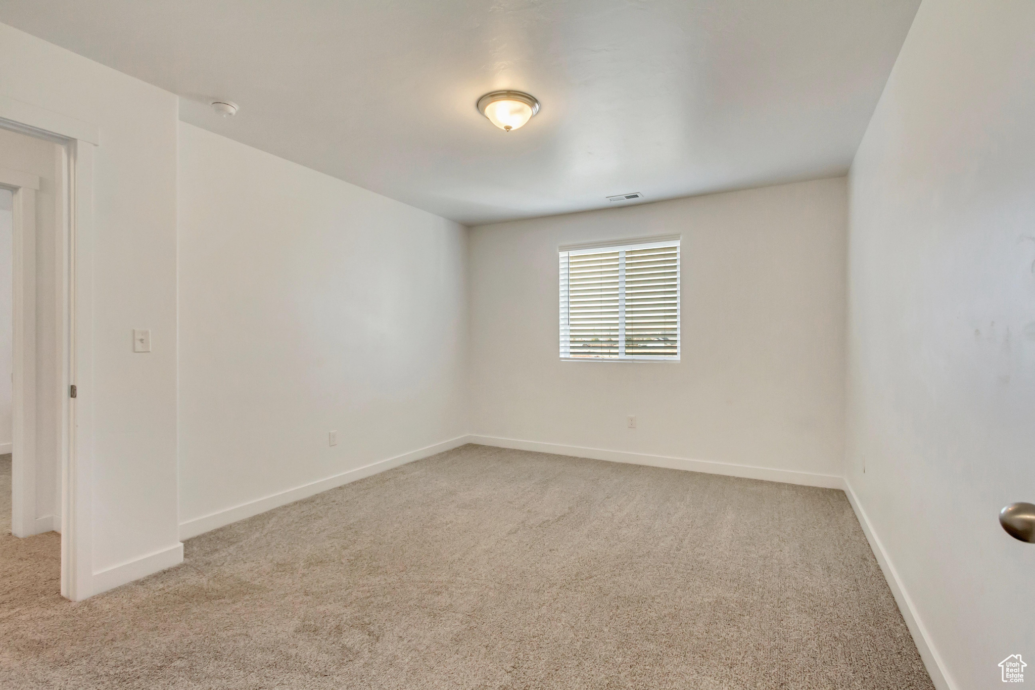 Payson, Utah 84651, United States, 3 Bedrooms Bedrooms, ,3 BathroomsBathrooms,Residential,Pending,8171