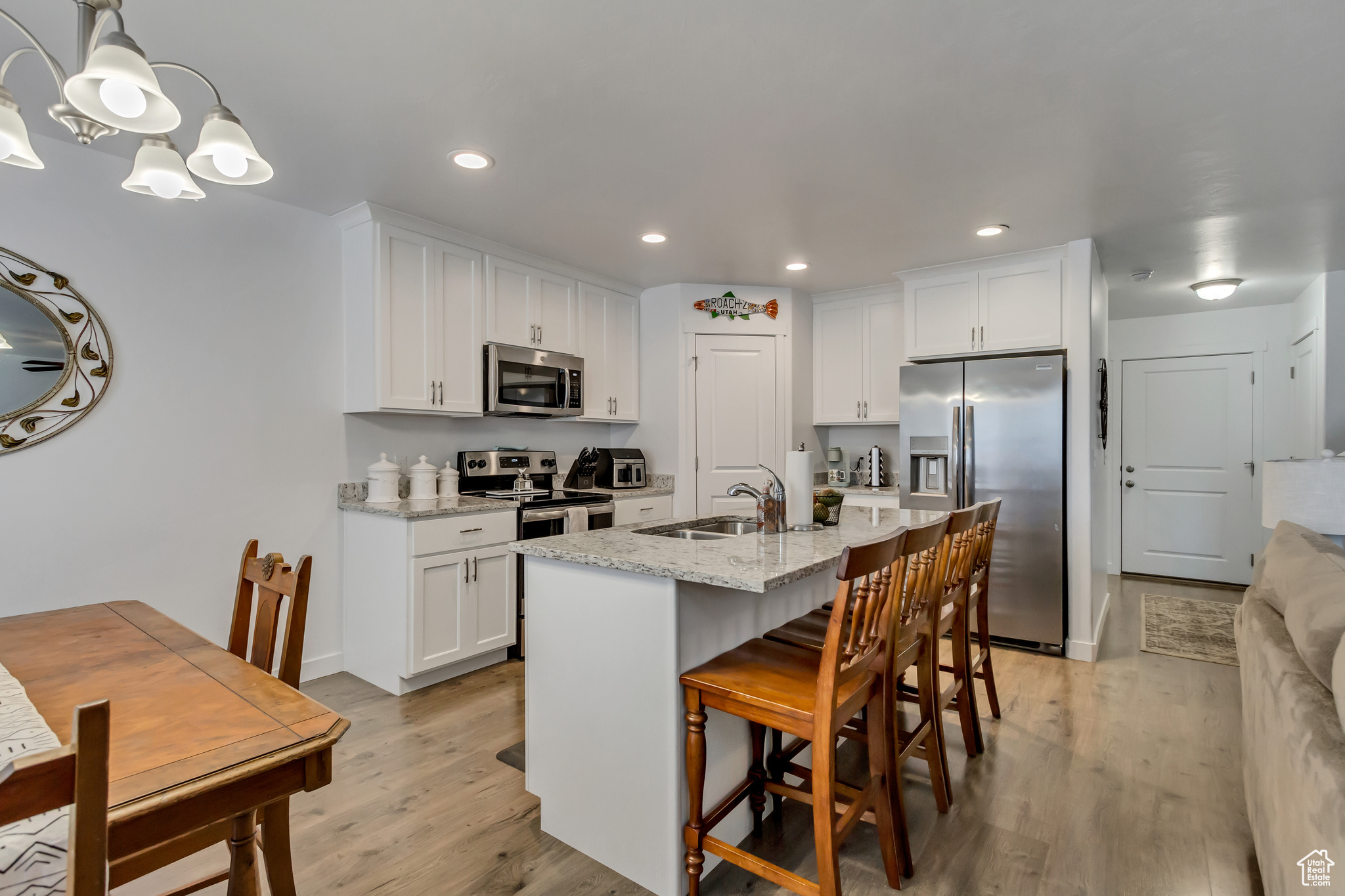 Payson, Utah 84651, United States, 3 Bedrooms Bedrooms, ,3 BathroomsBathrooms,Residential,Pending,8171