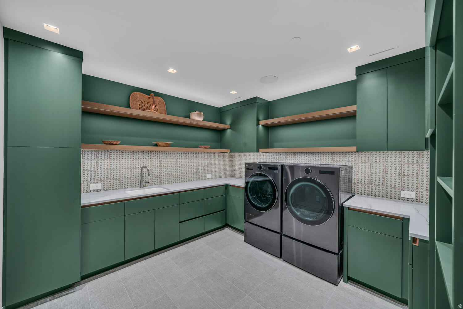 POSOVI 1 - Residential