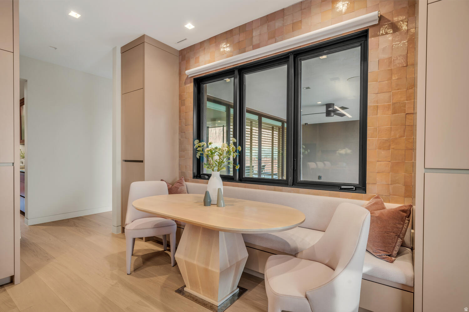 POSOVI 1 - Residential