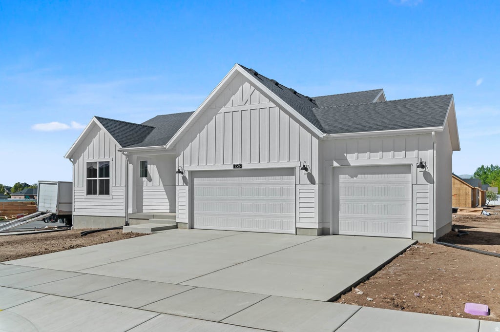Photo of 2366 S 1230 W, Syracuse, UT 84075 (MLS # 2183926)