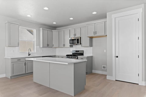 Tiny photo for 2366 S 1230 W, Syracuse, UT 84075 (MLS # 2183926)