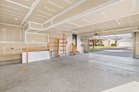 Tiny photo for 2237 W CRAIG LN W, Syracuse, UT 84075 (MLS # 2123369)