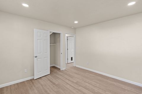 Tiny photo for 2237 W CRAIG LN W, Syracuse, UT 84075 (MLS # 2123369)