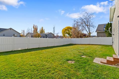 Tiny photo for 2237 W CRAIG LN W, Syracuse, UT 84075 (MLS # 2123369)
