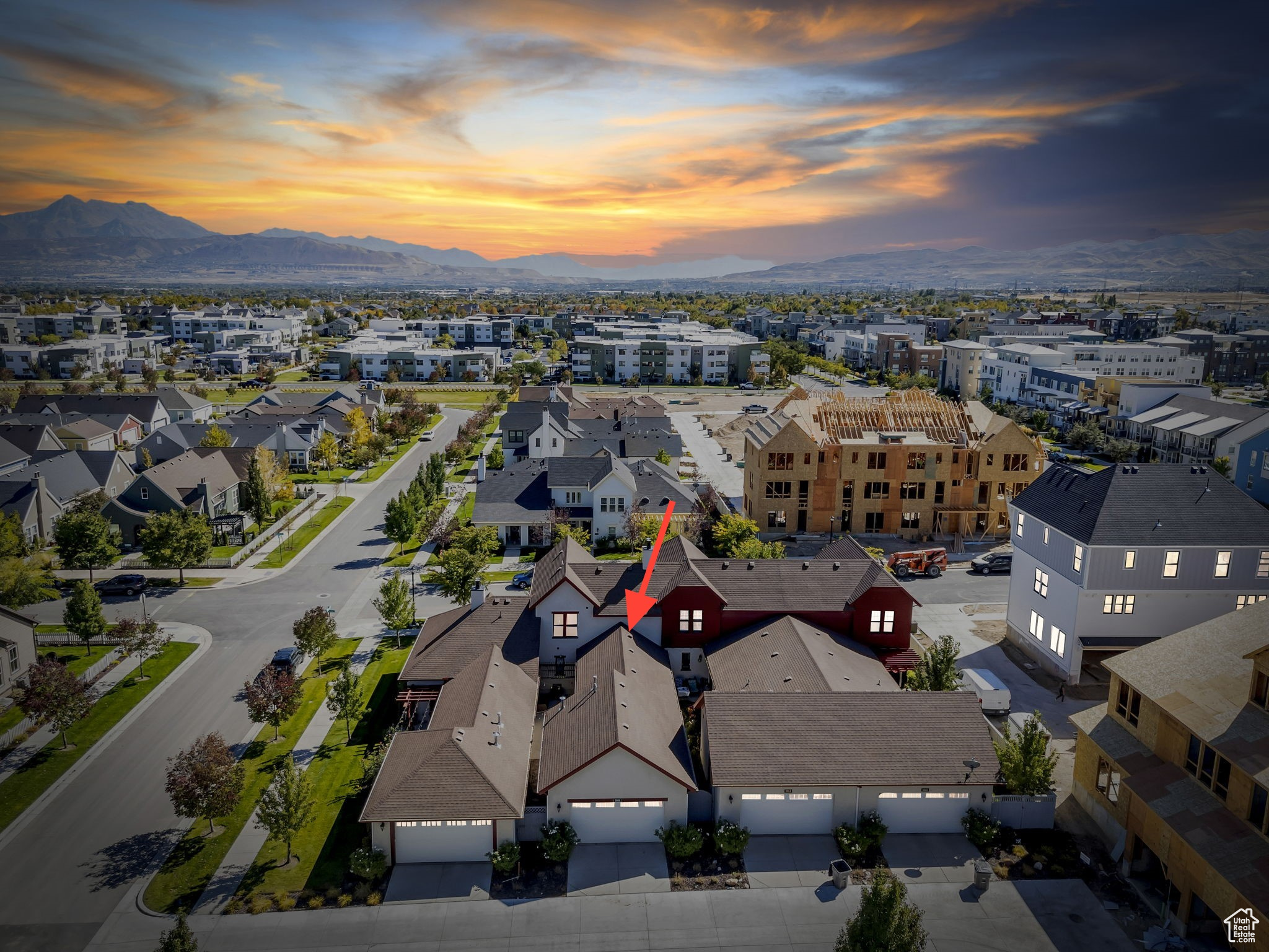 DAYBREAK - Residential