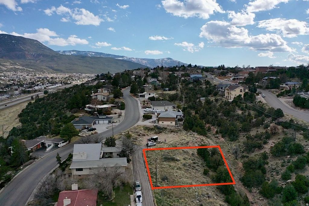 Photo of 236 S RIDGE RD #13, Cedar City, UT 84720 (MLS # 2140615)