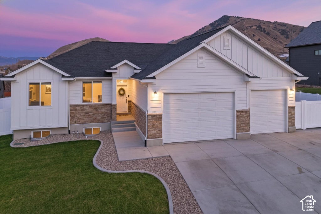 Photo of 1071 E 160 N, Hyde Park, UT 84318 (MLS # 2193125)