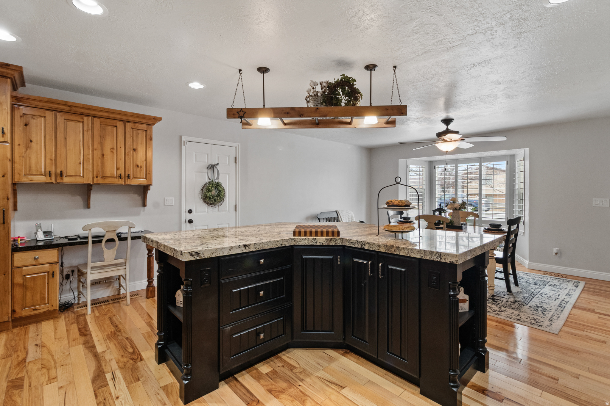 EDGEWOOD - Residential