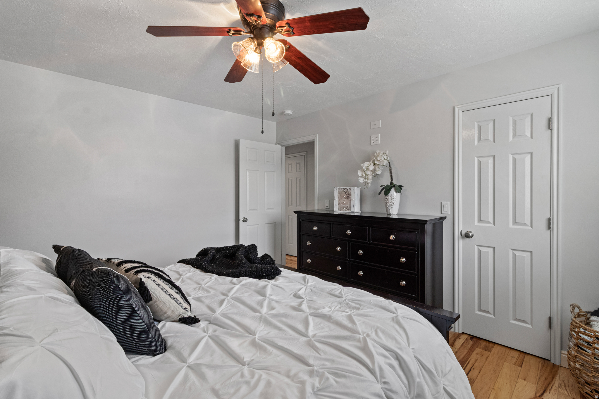 EDGEWOOD - Residential