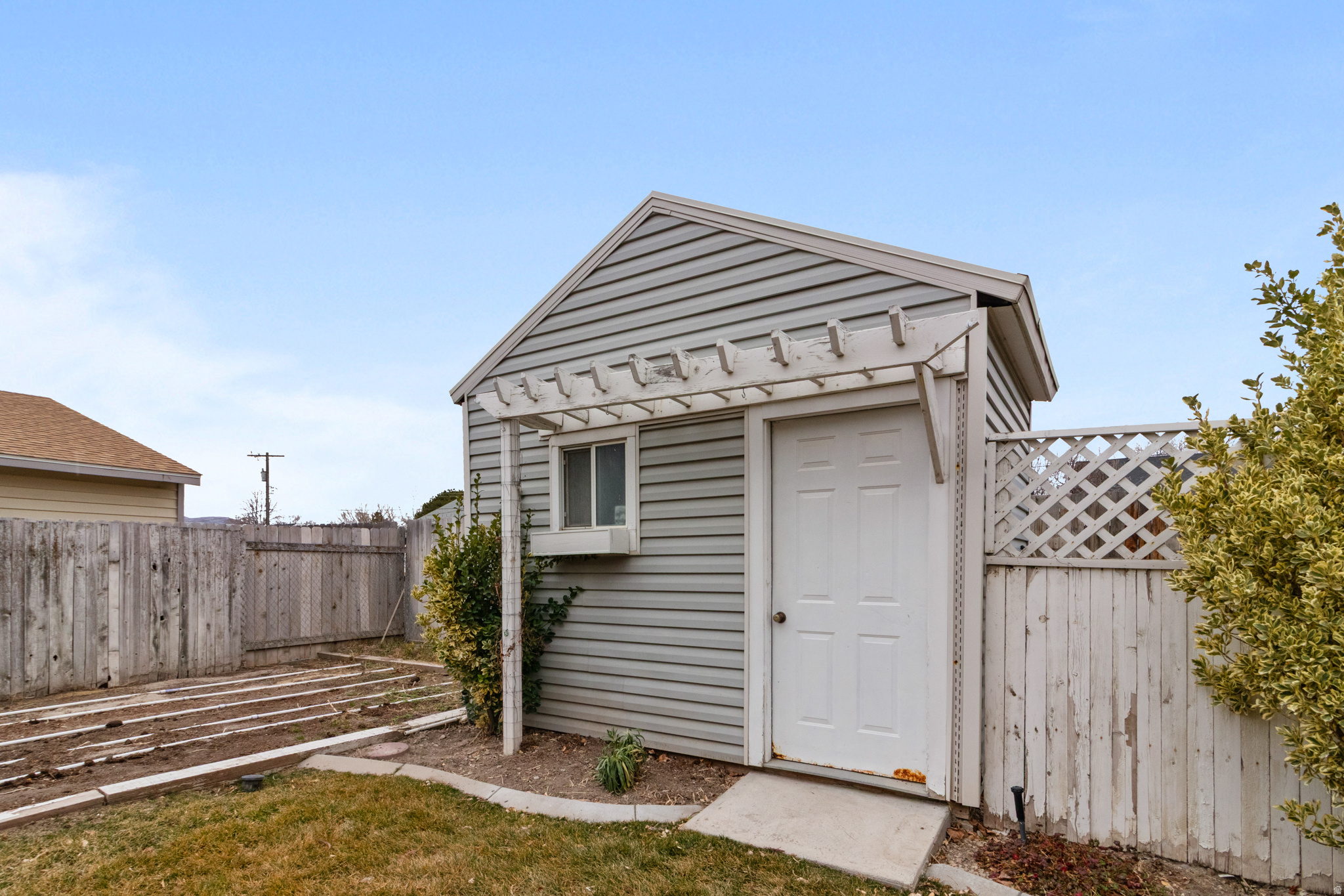 EDGEWOOD - Residential