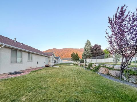 Tiny photo for 1959 DEER RUN DR, South Weber, UT 84405 (MLS # 2158671)