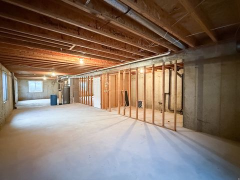 Tiny photo for 1959 DEER RUN DR, South Weber, UT 84405 (MLS # 2158671)