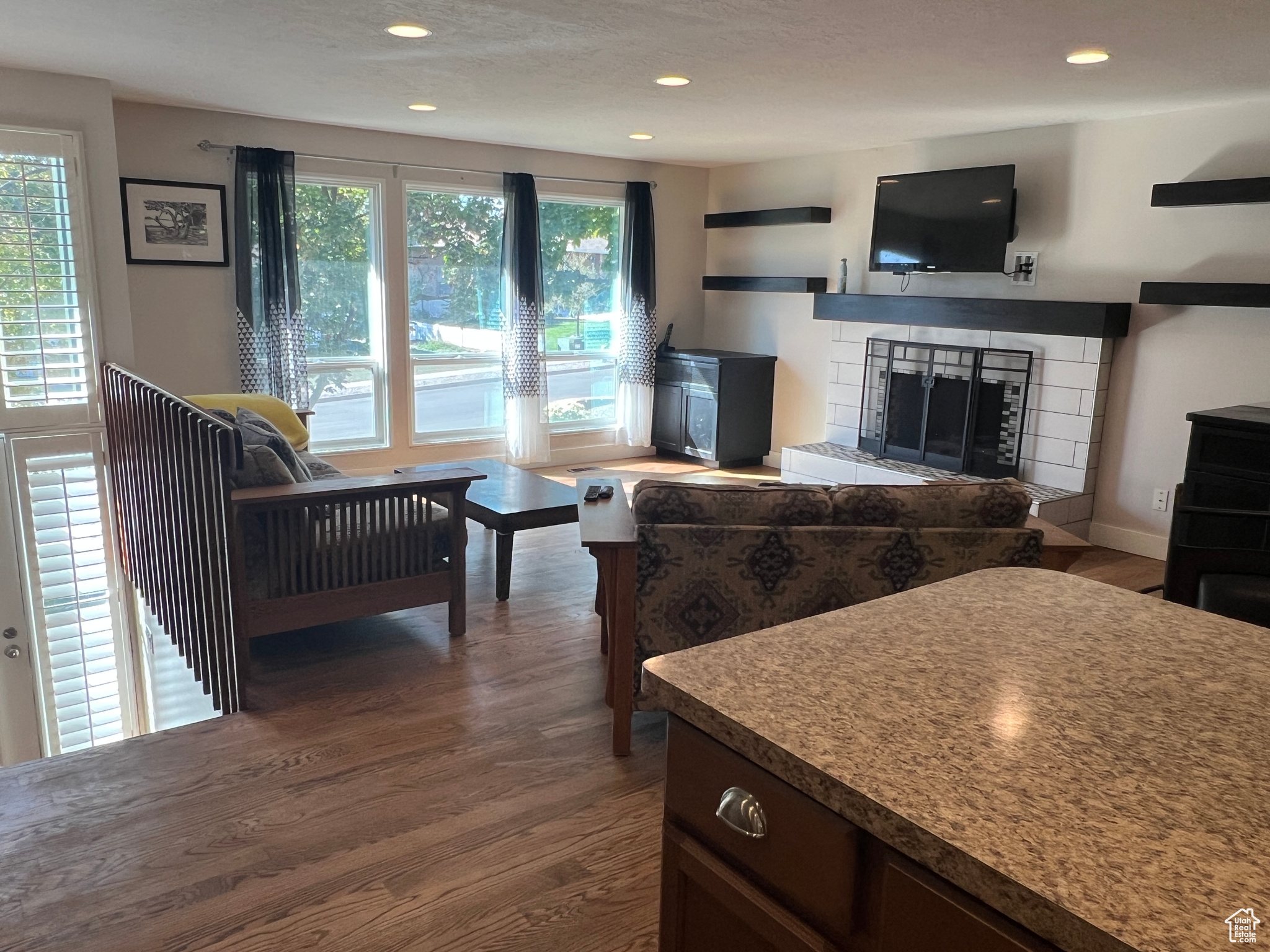 LA DONNA MESA PLAT B - Residential