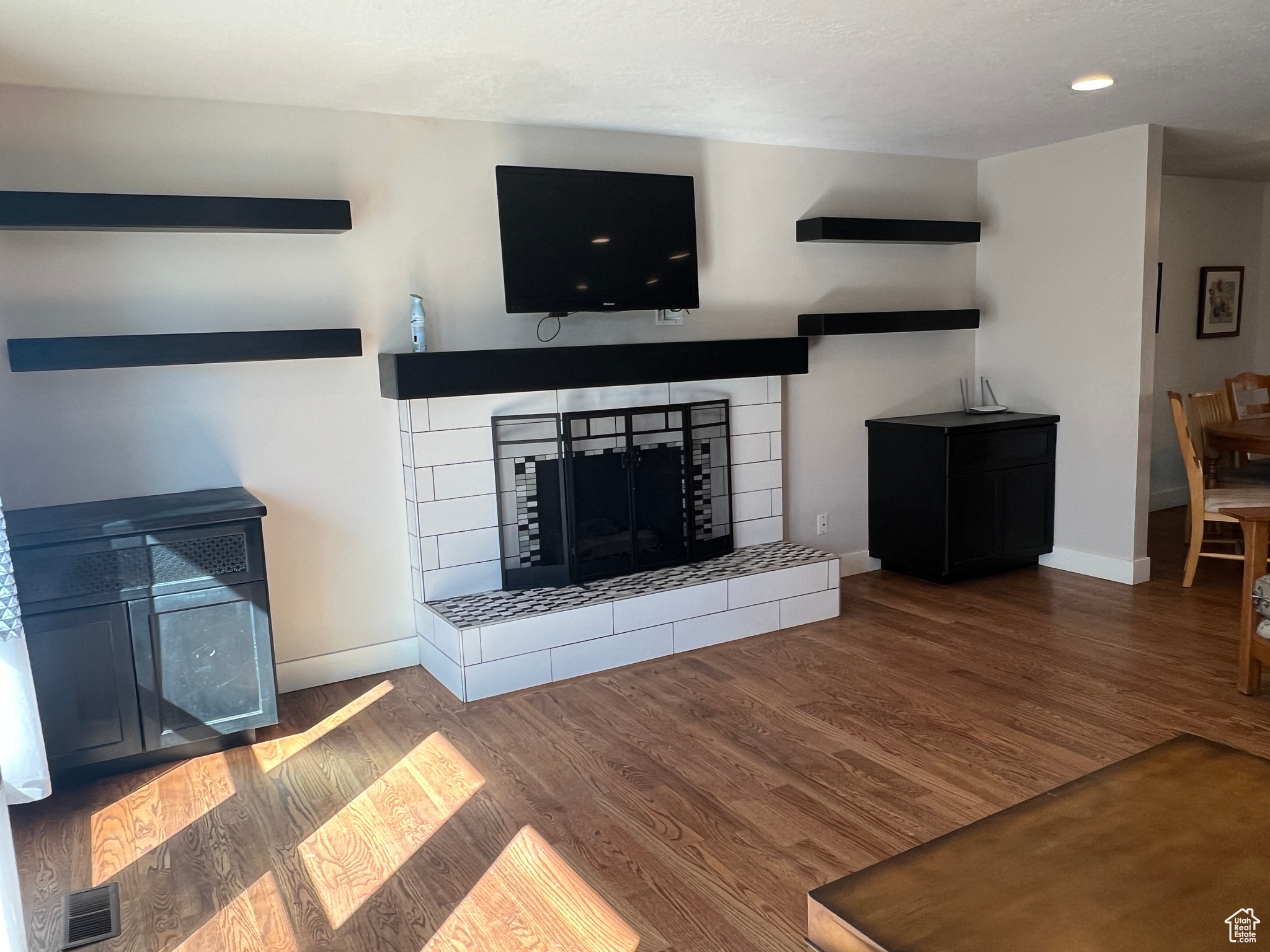 LA DONNA MESA PLAT B - Residential