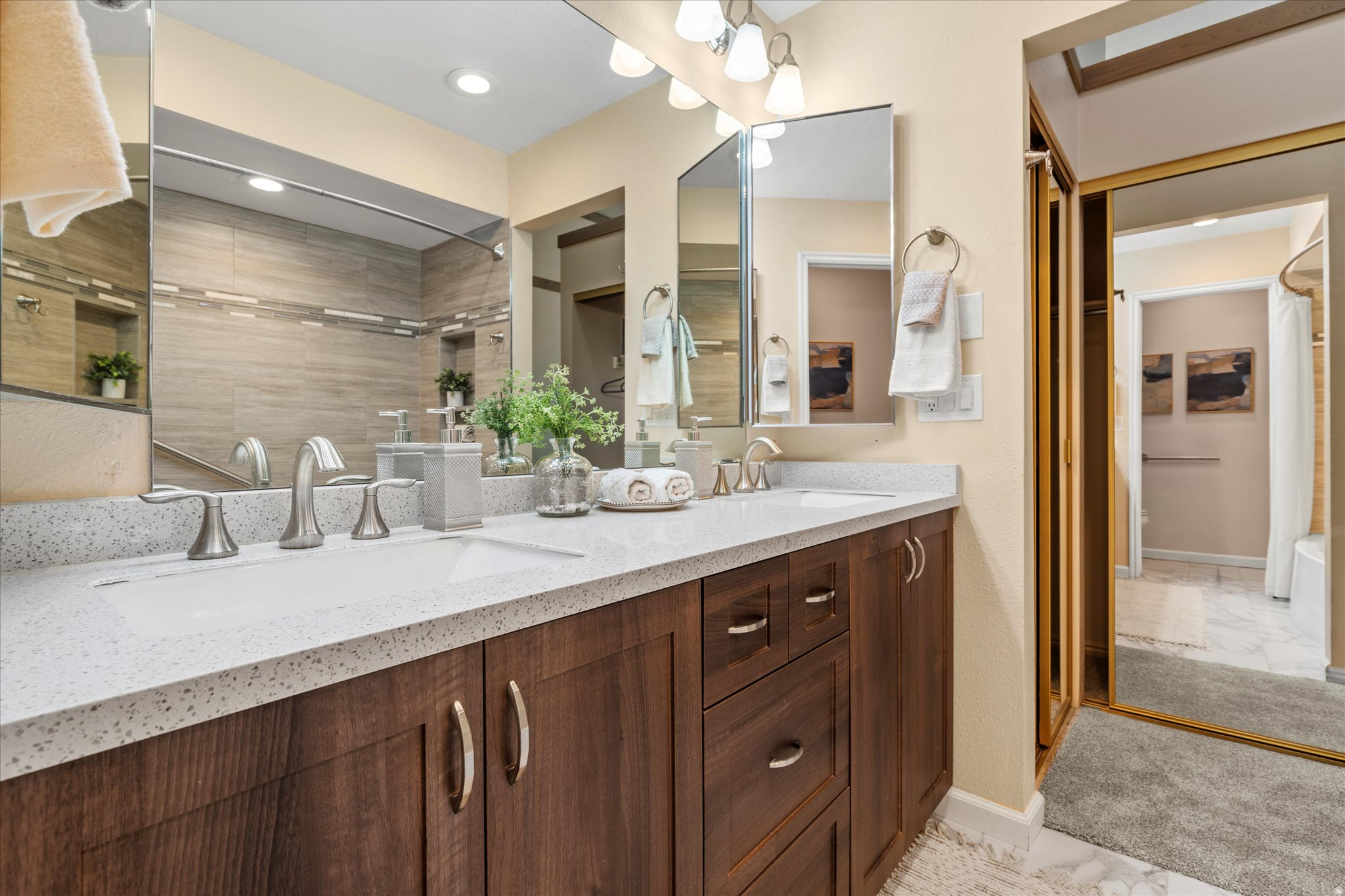 FAIRMEADOWS - Residential