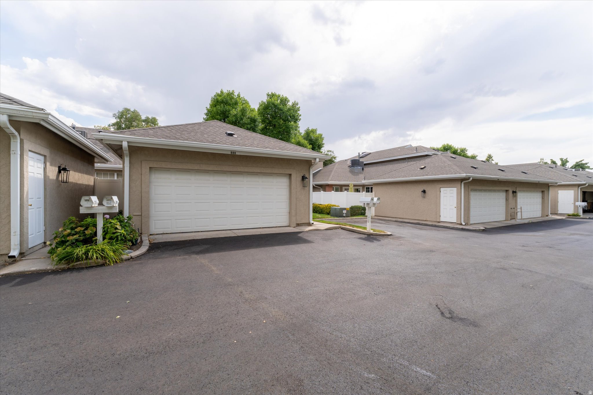 FAIRMEADOWS - Residential