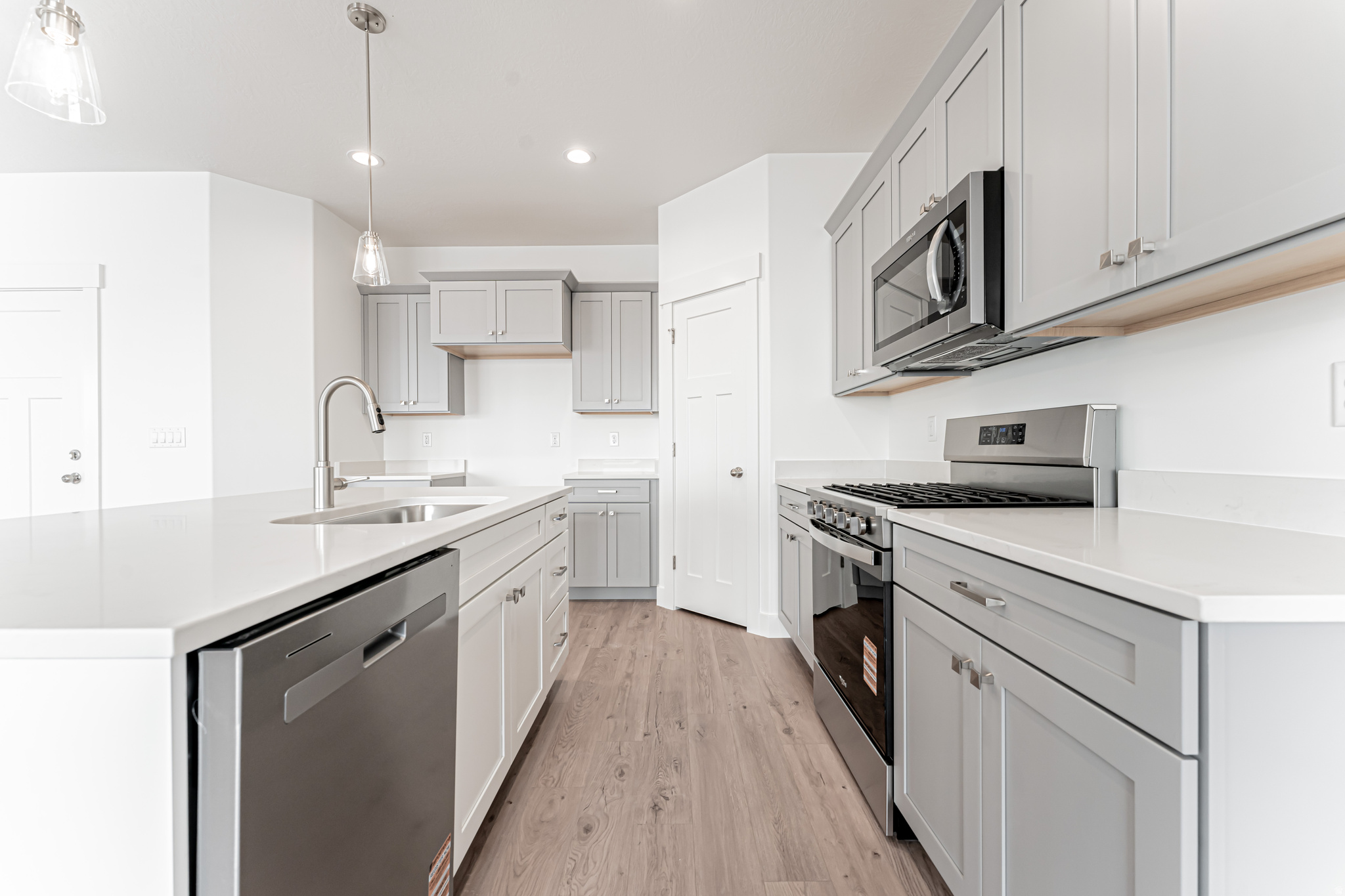 RIDGEHORNE - Residential