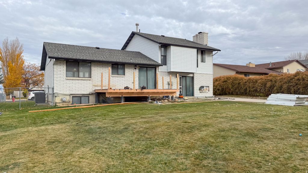 Photo of 245 N PONDEROSA DR, Price, UT 84501 (MLS # 2123101)