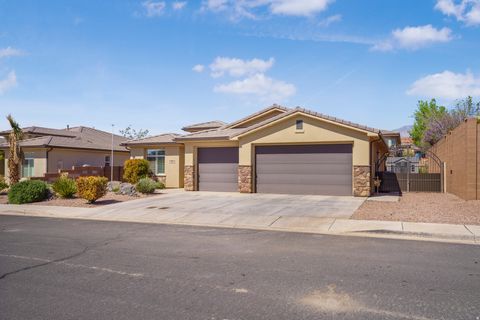 Tiny photo for 529 E DRY LN, Washington, UT 84780 (MLS # 2146794)
