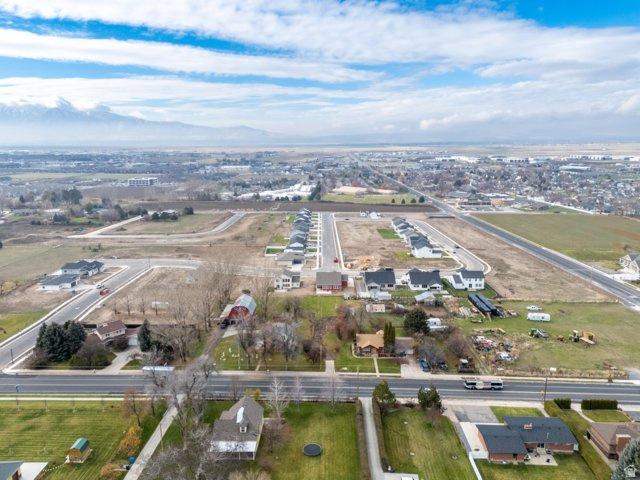 SMILING H - Residential