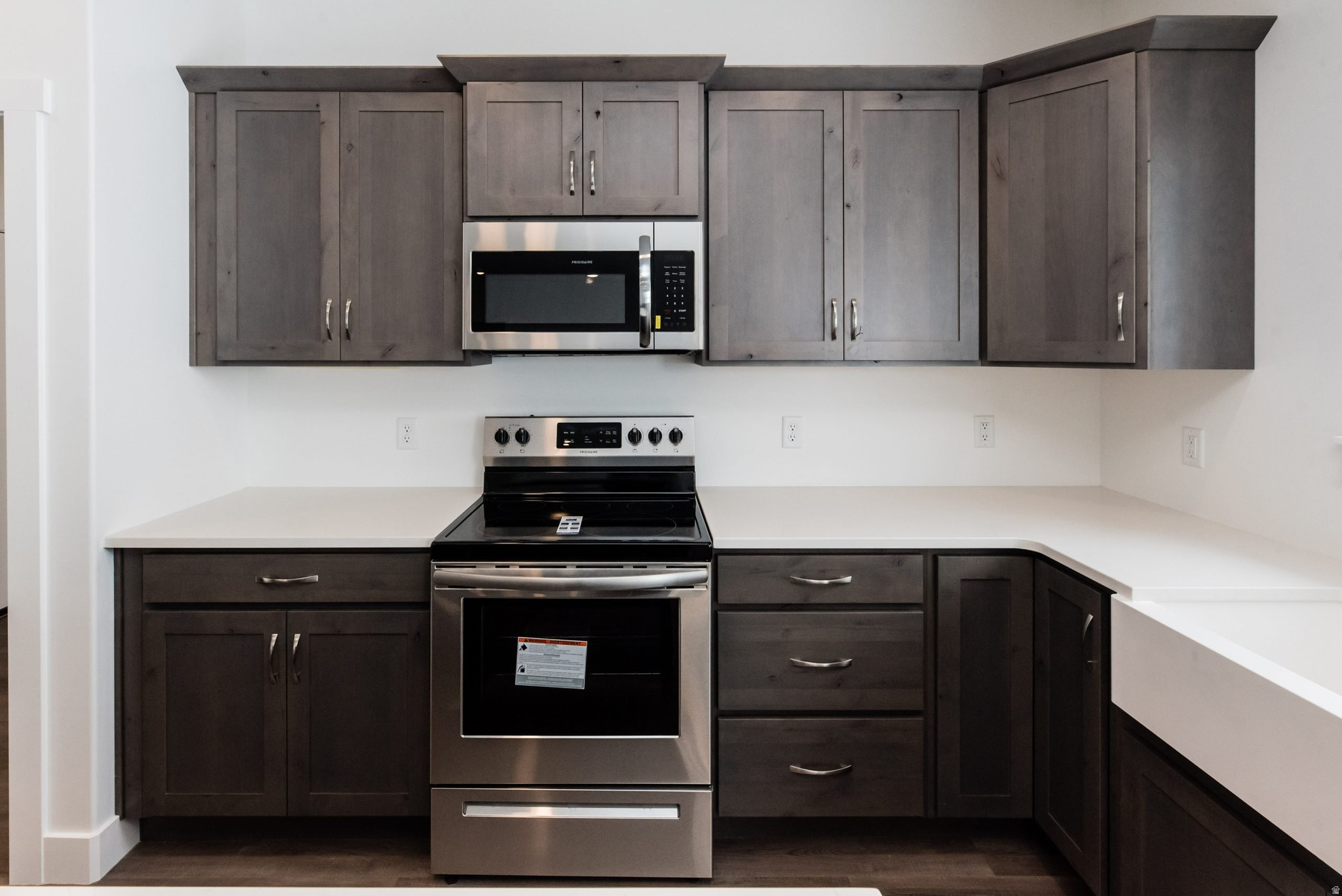 SMILING H - Residential