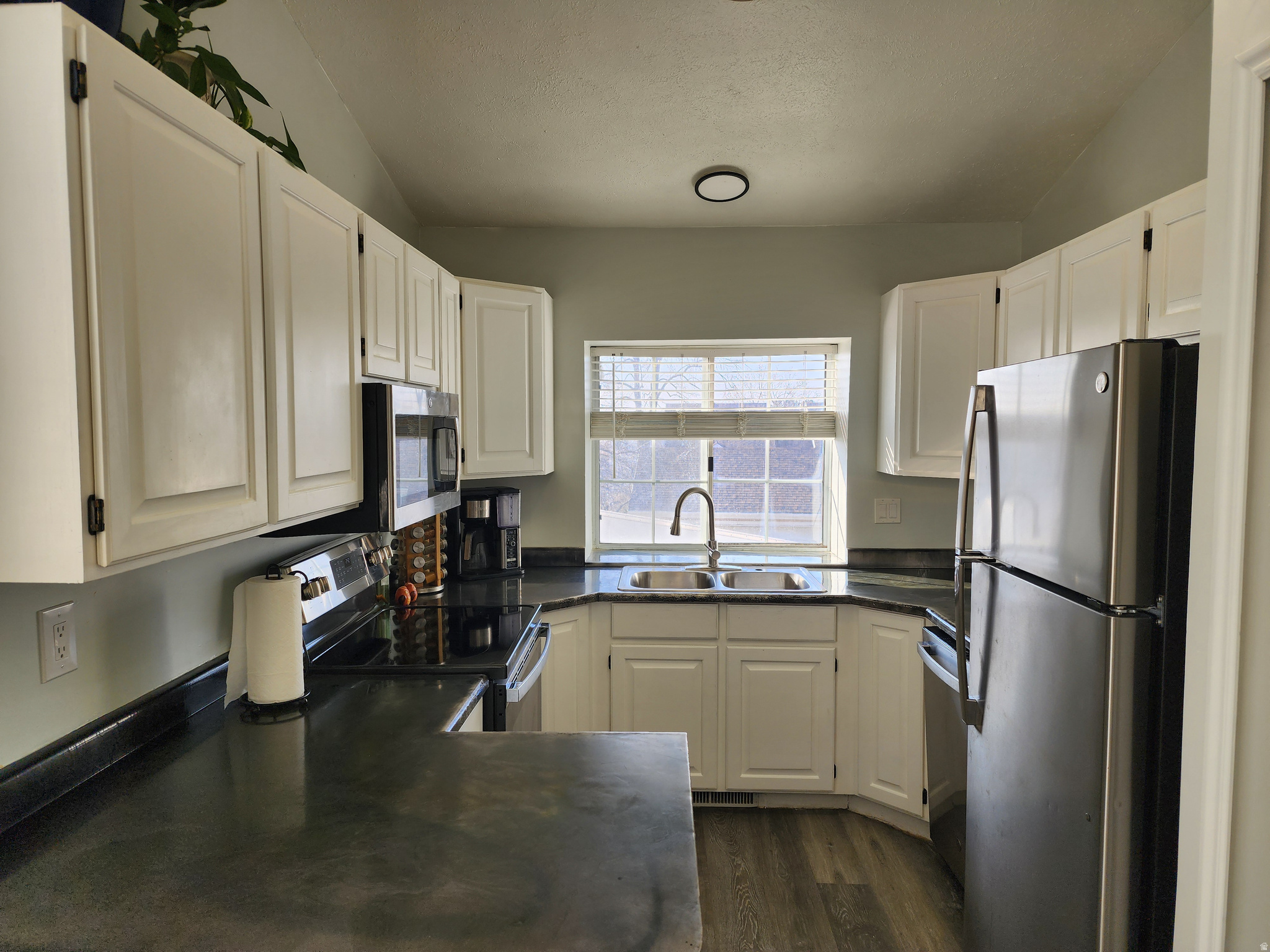 PLUM TREE CONDOMINIUMS PHASE II - Residential