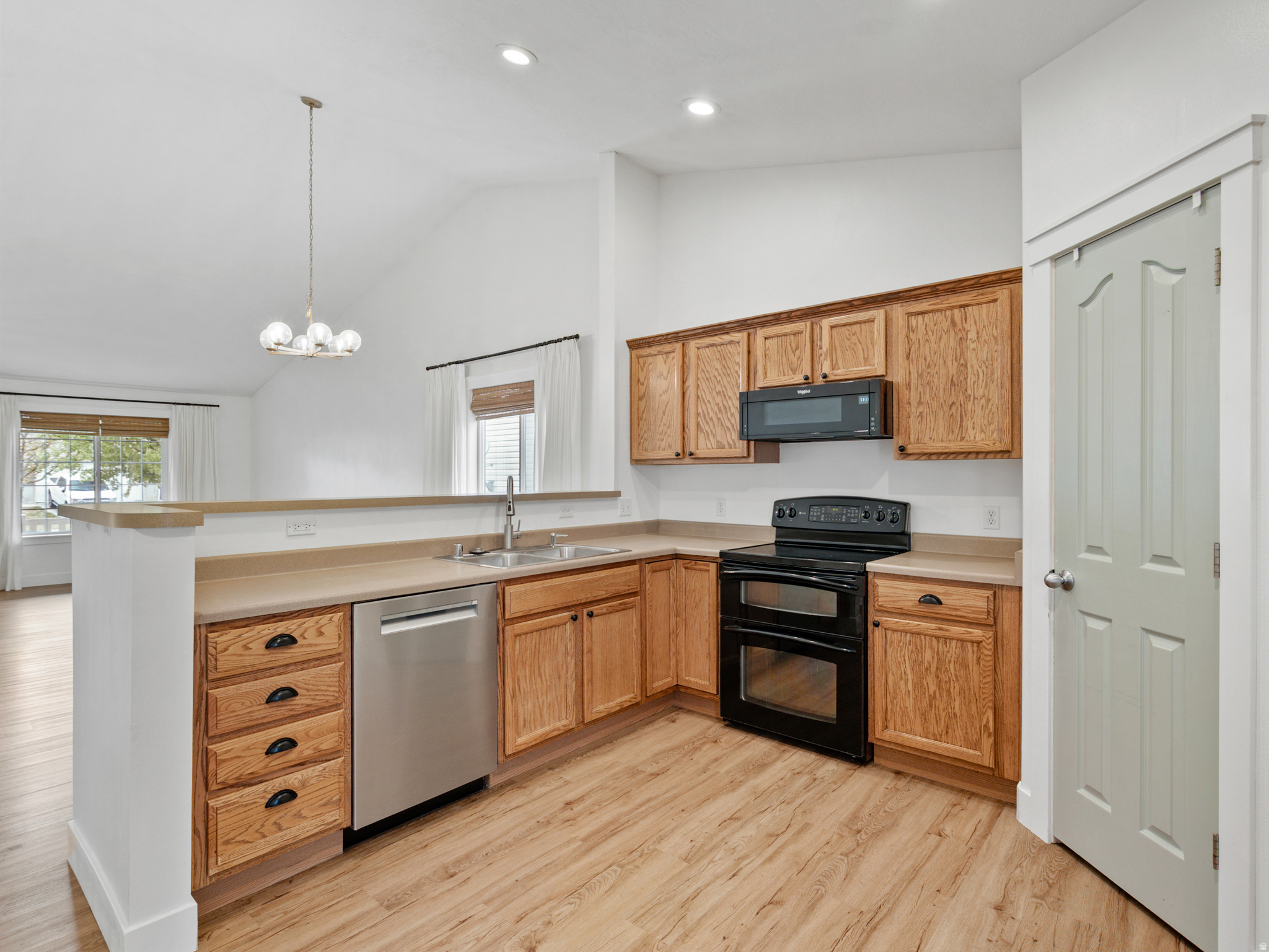 JORDAN HILLS - Residential