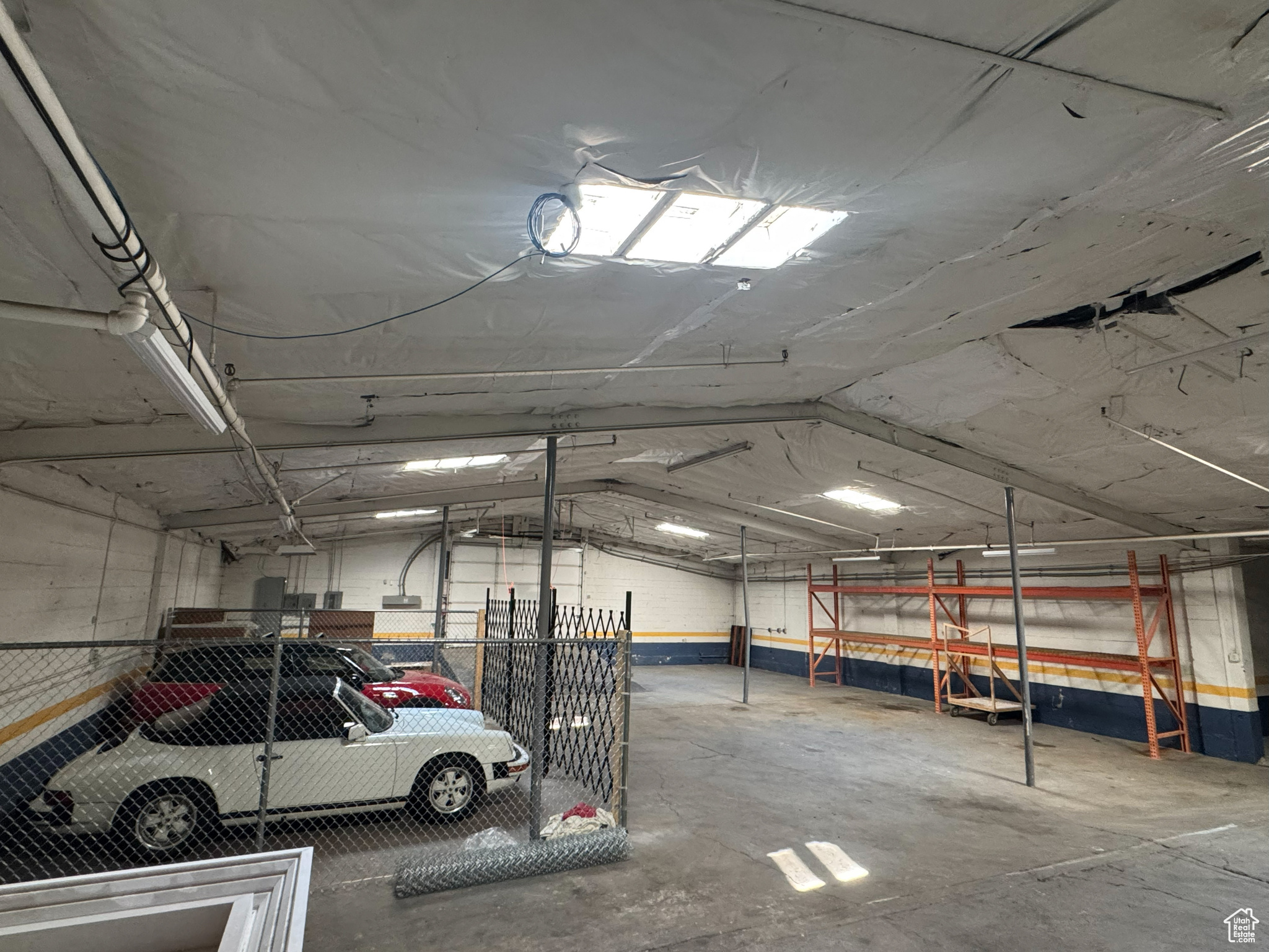 JOHNSONS - Commercial Sale