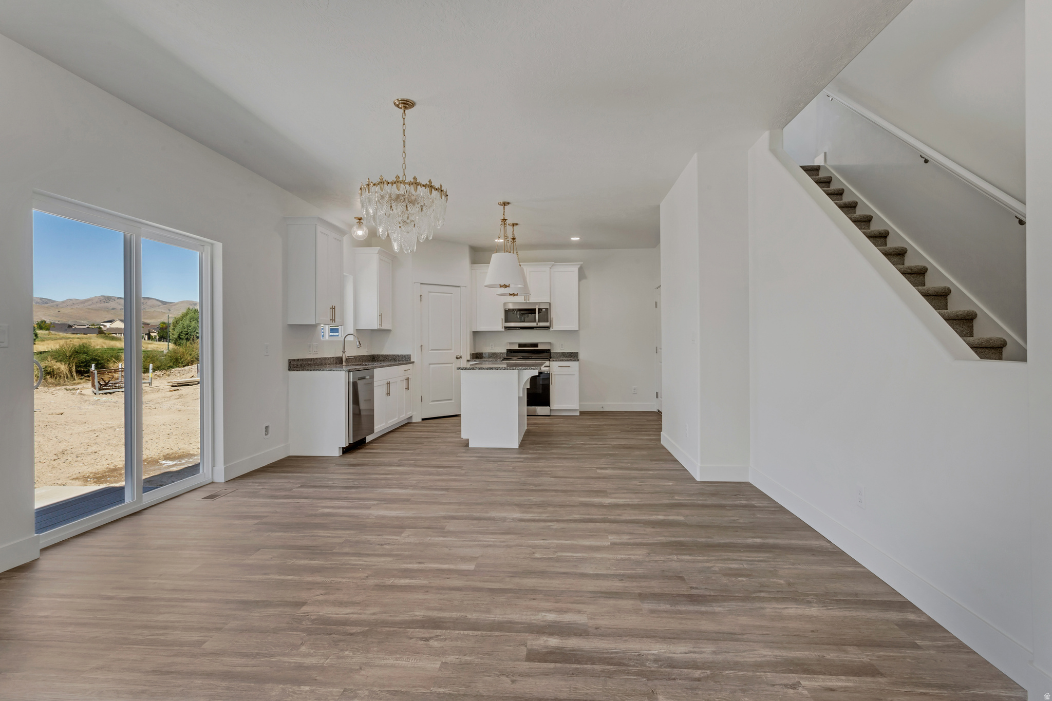 PACIFIC SPRINGS - Residential