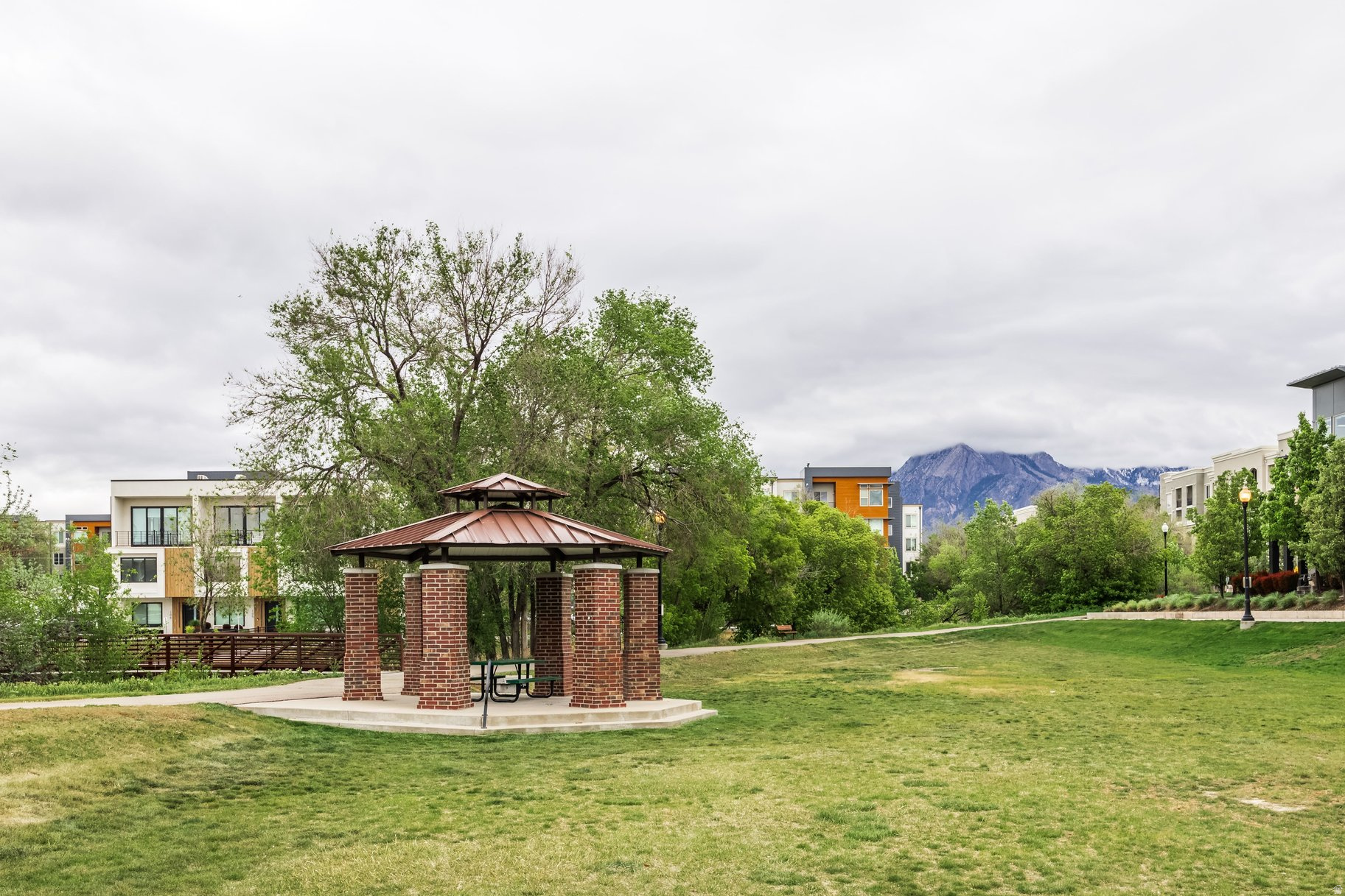 BIRKHILL TOWNHOUSES - Residential