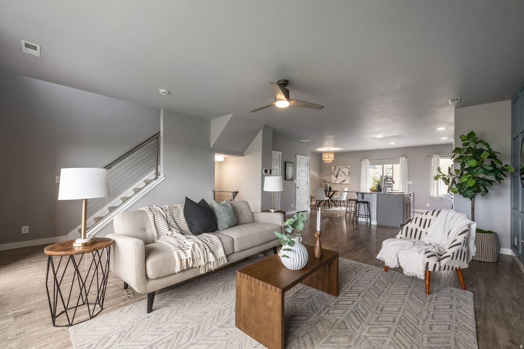 Photo of 46 W TYTUS DR S, Murray, UT 84107 (MLS # 2153766)