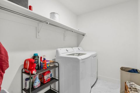 Tiny photo for 1402 N MEADOW LN, Spanish Fork, UT 84660 (MLS # 2150946)