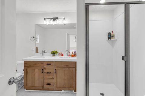 Tiny photo for 1402 N MEADOW LN, Spanish Fork, UT 84660 (MLS # 2150946)