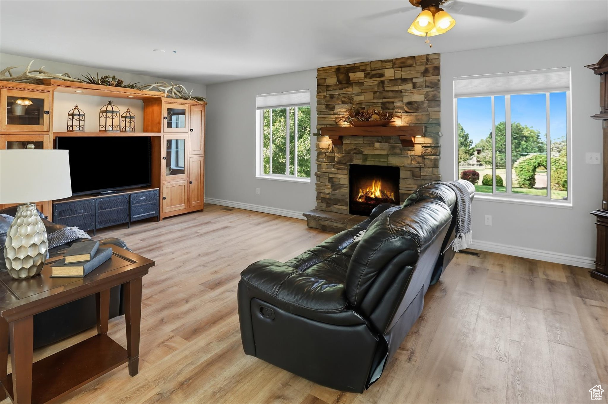 MOUNTAIN SHADOWS - Residential