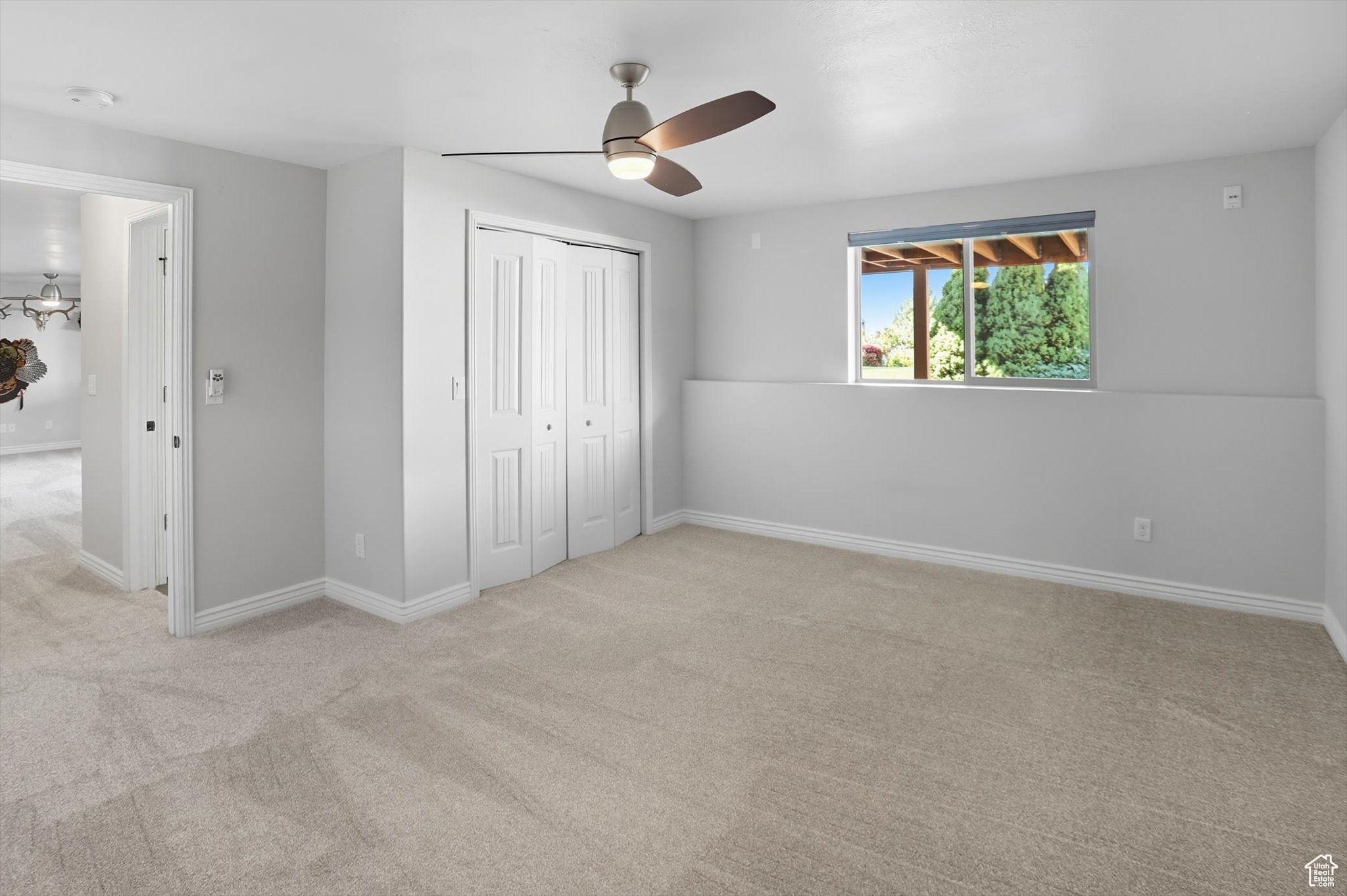 MOUNTAIN SHADOWS - Residential