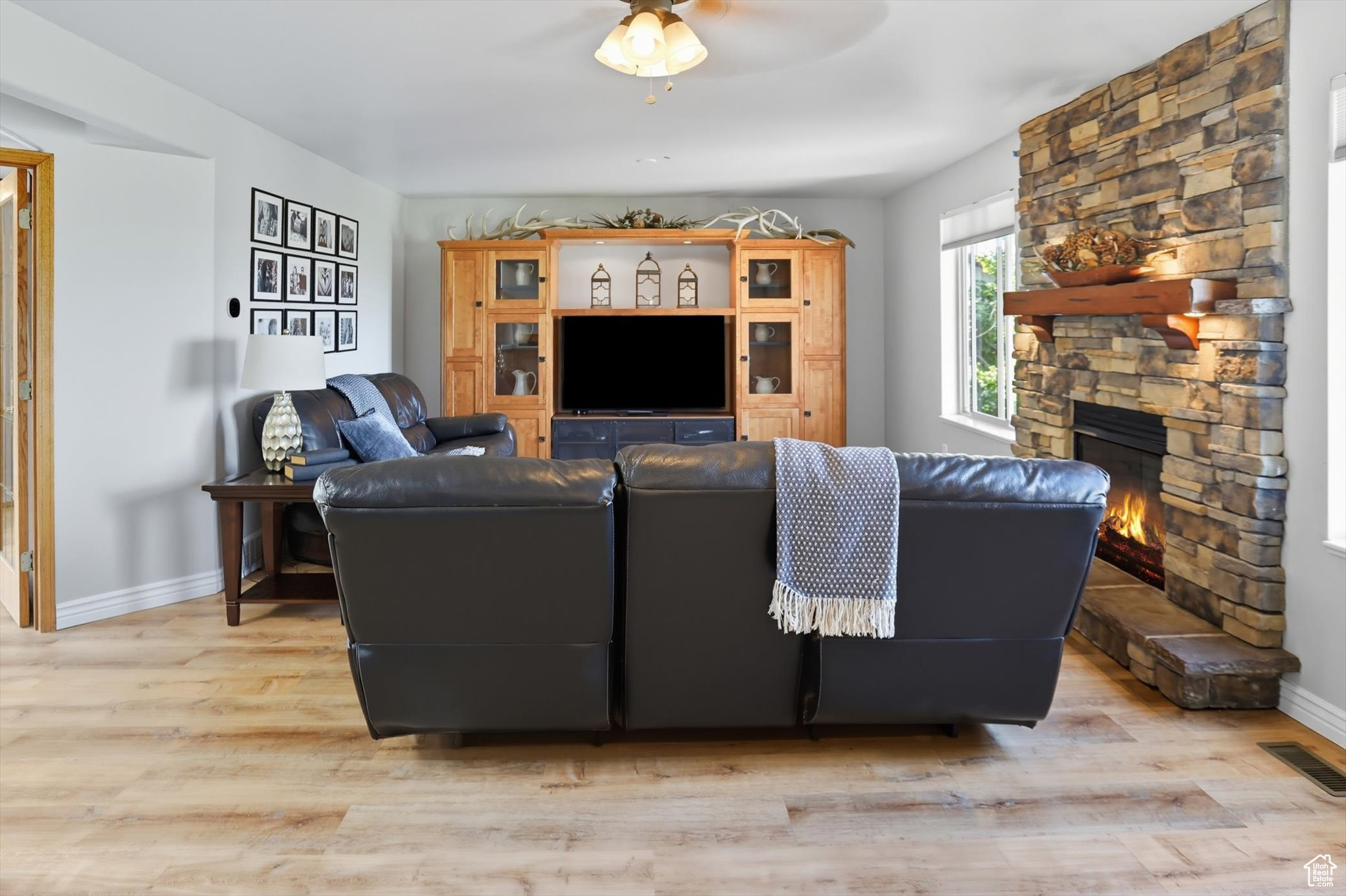 MOUNTAIN SHADOWS - Residential