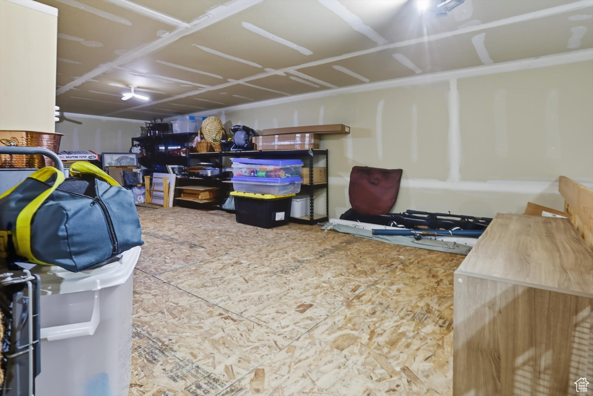 MOUNTAIN SHADOWS - Residential